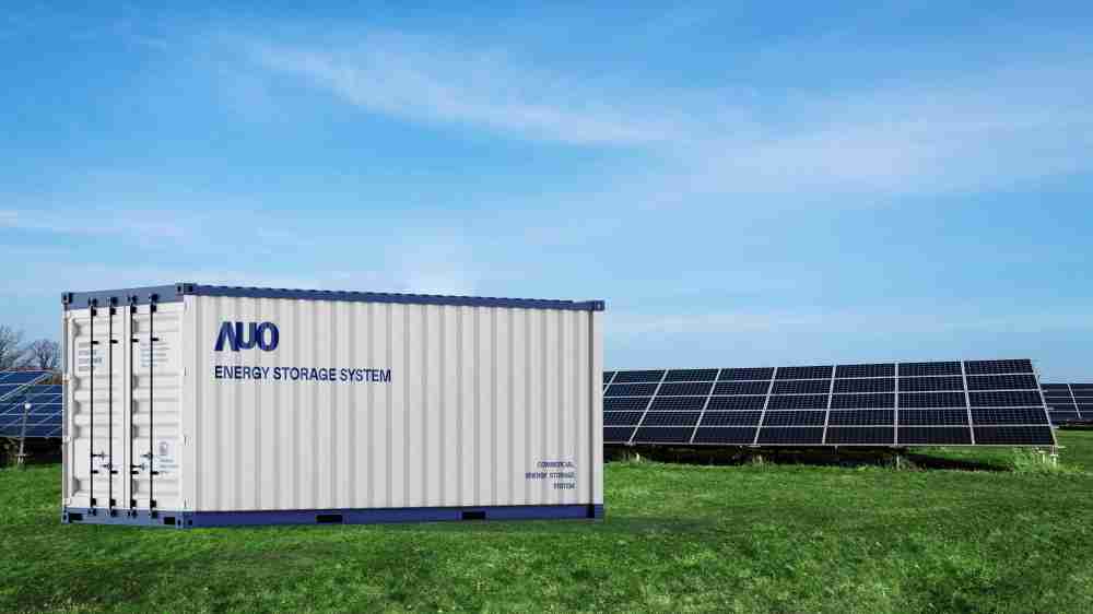 尊龙集团透过AI数据管理，，提供不同类型用户进行储能与能源管理，，，达到再生能源管控调度成效