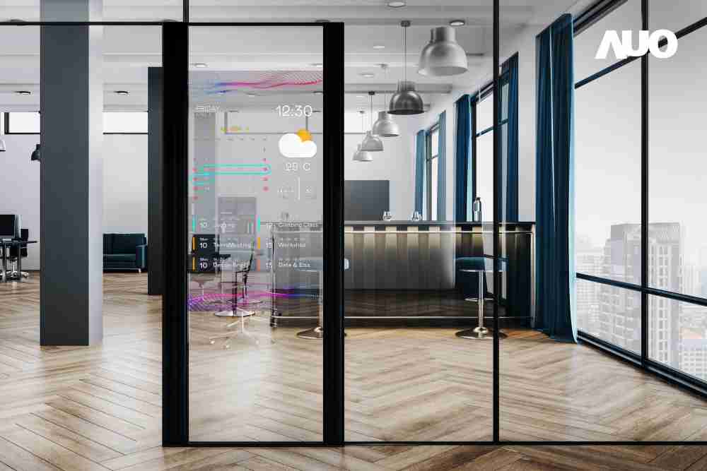 60吋Micro LED透明窗屏显示器，，，可依需求调整并延伸应用于不同场域，，，，包括汽车侧窗或家庭玄关、、智慧橱窗、、、、商业展示等面向，，，提供丰富的信息娱乐内容